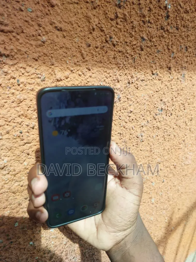 Samsung Galaxy S20 128 GB Gray