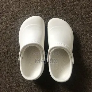 Theatre Clogs