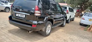 Toyota Land Cruiser Prado 2009 Black