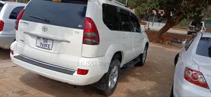 Toyota Land Cruiser Prado 2006 White