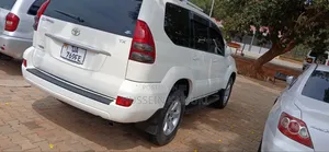 Toyota Land Cruiser Prado 2006 White