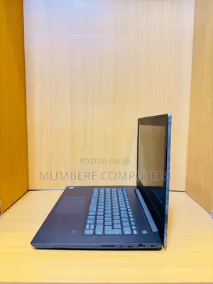 Laptop Lenovo V330 8GB Intel Core i5 SSD 256GB