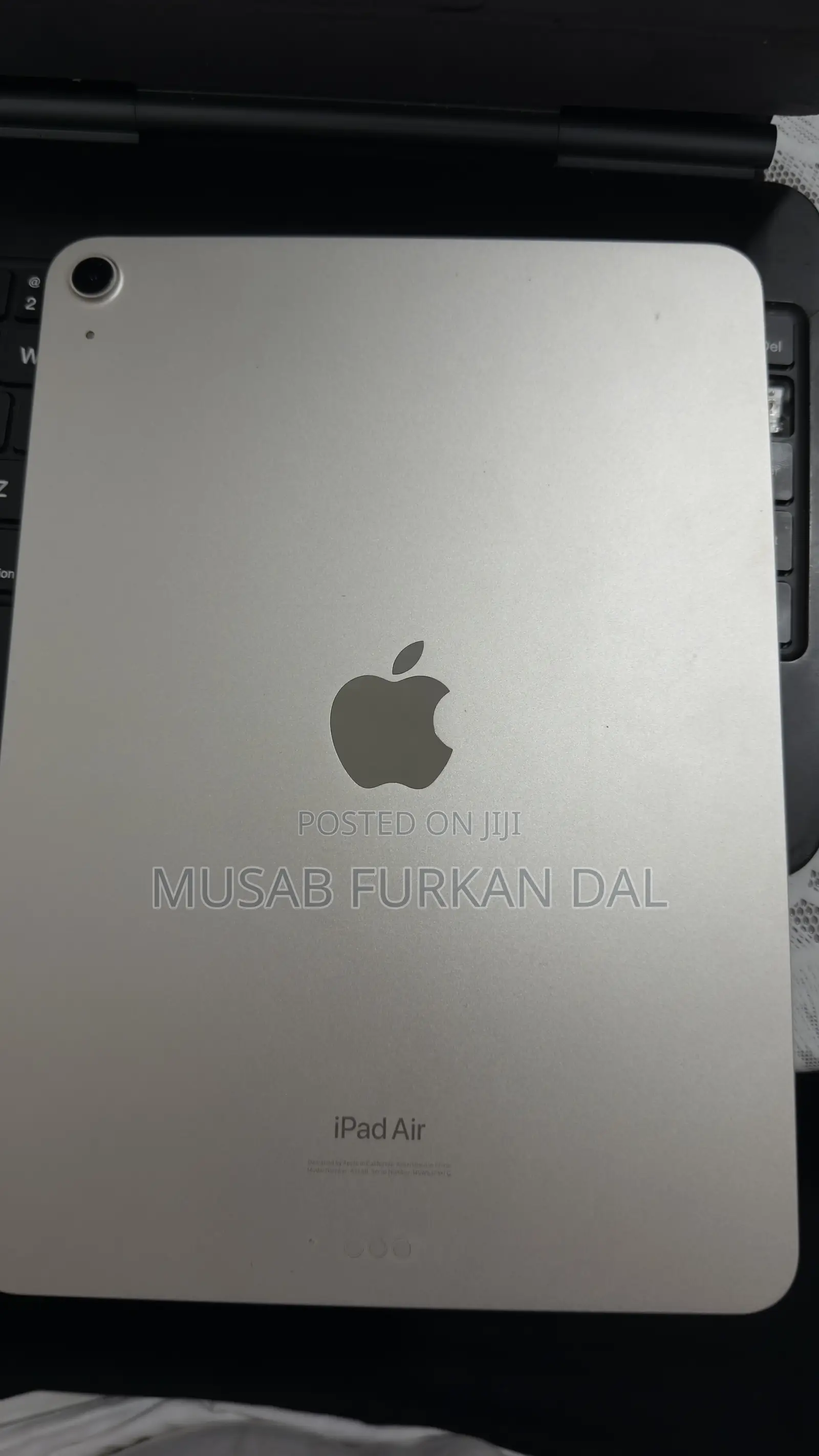 Apple iPad Air (2022) 64 GB Gray