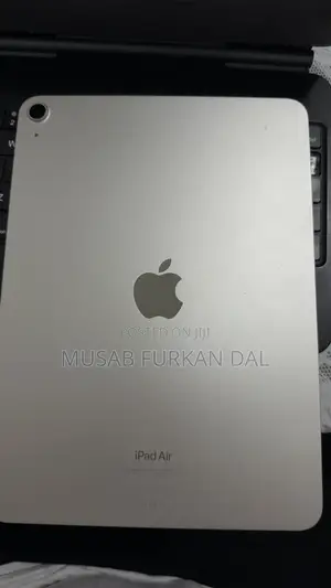 Apple iPad Air (2022) 64 GB Gray