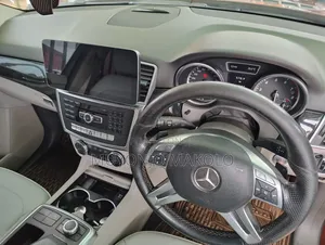 Mercedes-Benz M Class 2014 Brown