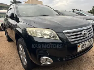 Toyota Vanguard 2010 Black
