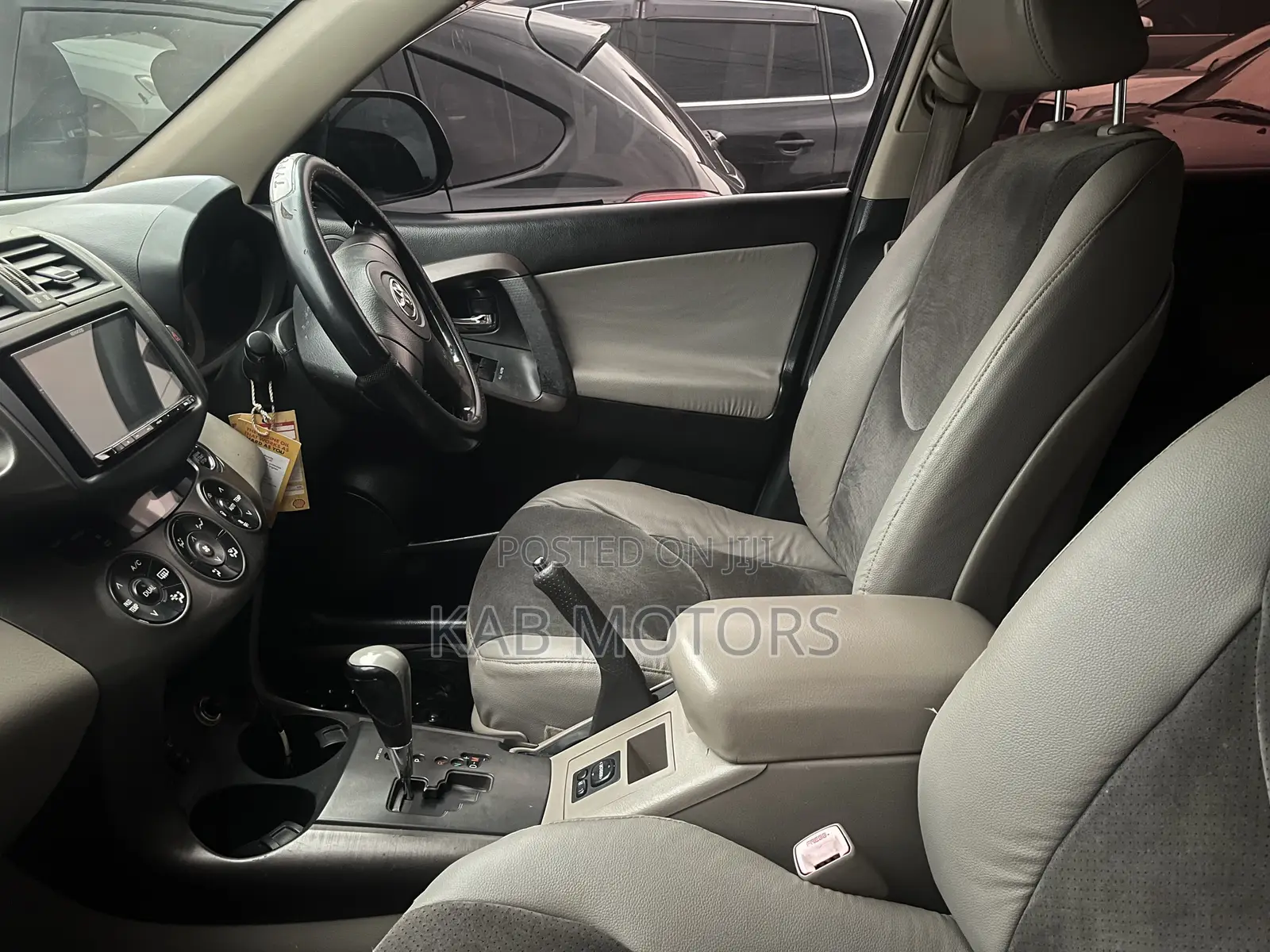Toyota Vanguard 2010 Black