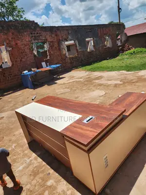 Extra Ordinary Tables