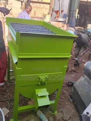 Heavy-Duty 500kg Commercial Feed Mixer Tank