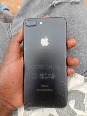 Apple iPhone 7 Plus 128 GB Black