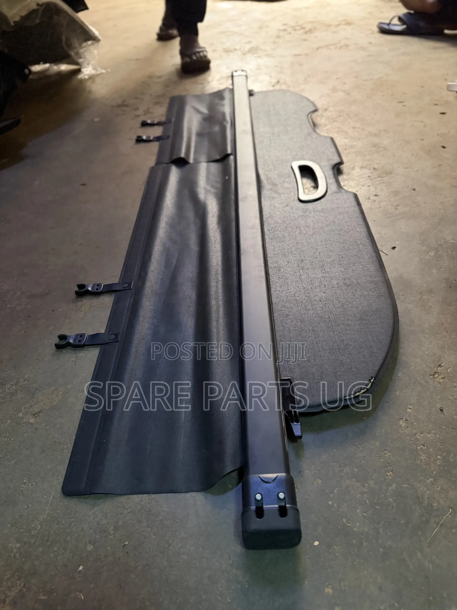 Prado 150 2010 - 2023 Black Retractable Rear Boot Cargo Cover