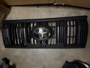 Black Grille Landcruiser Prado FJ150 2018 - 2023