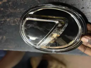 Lexus Glass Logo