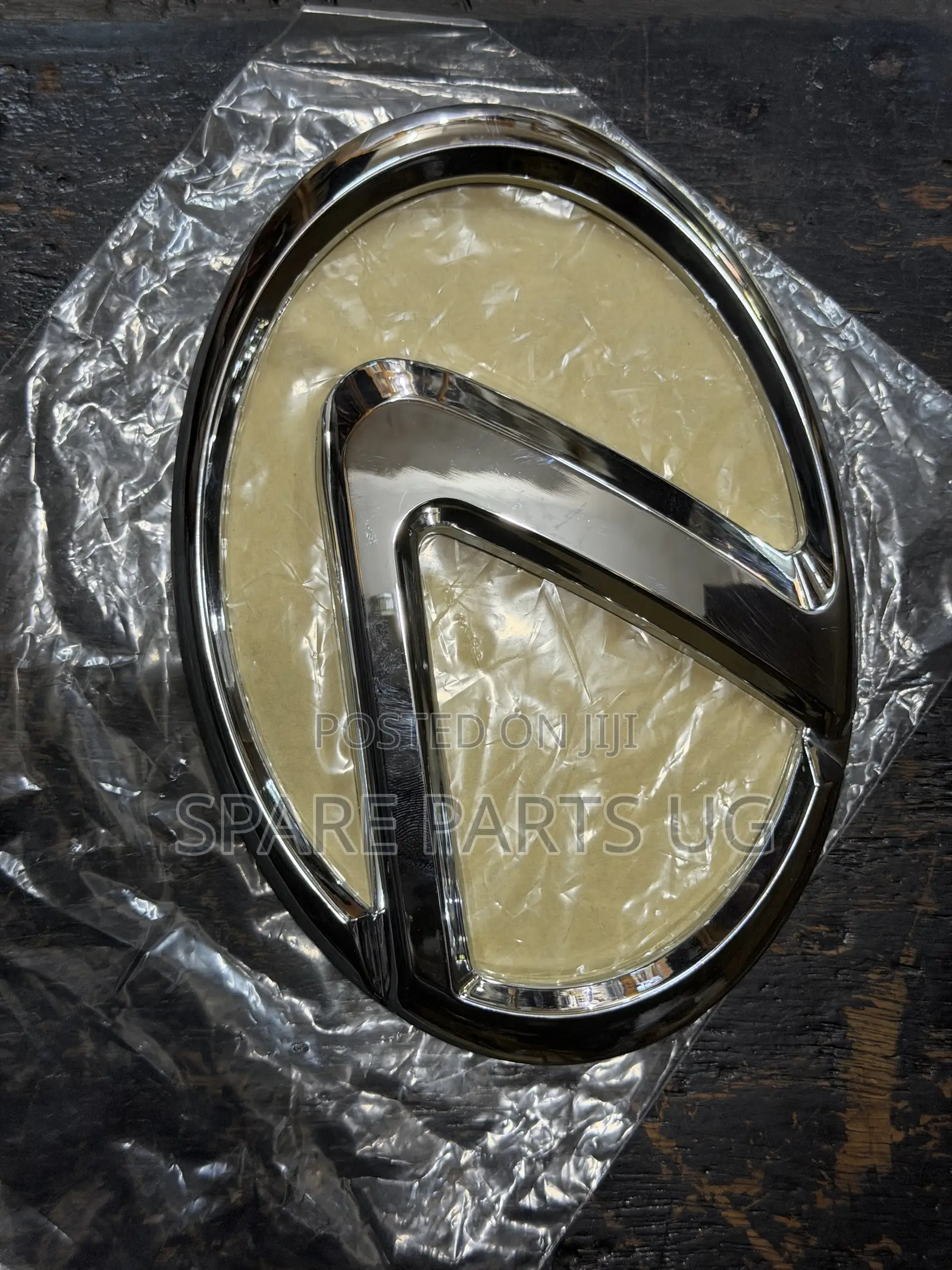 Lexus Boot Logo