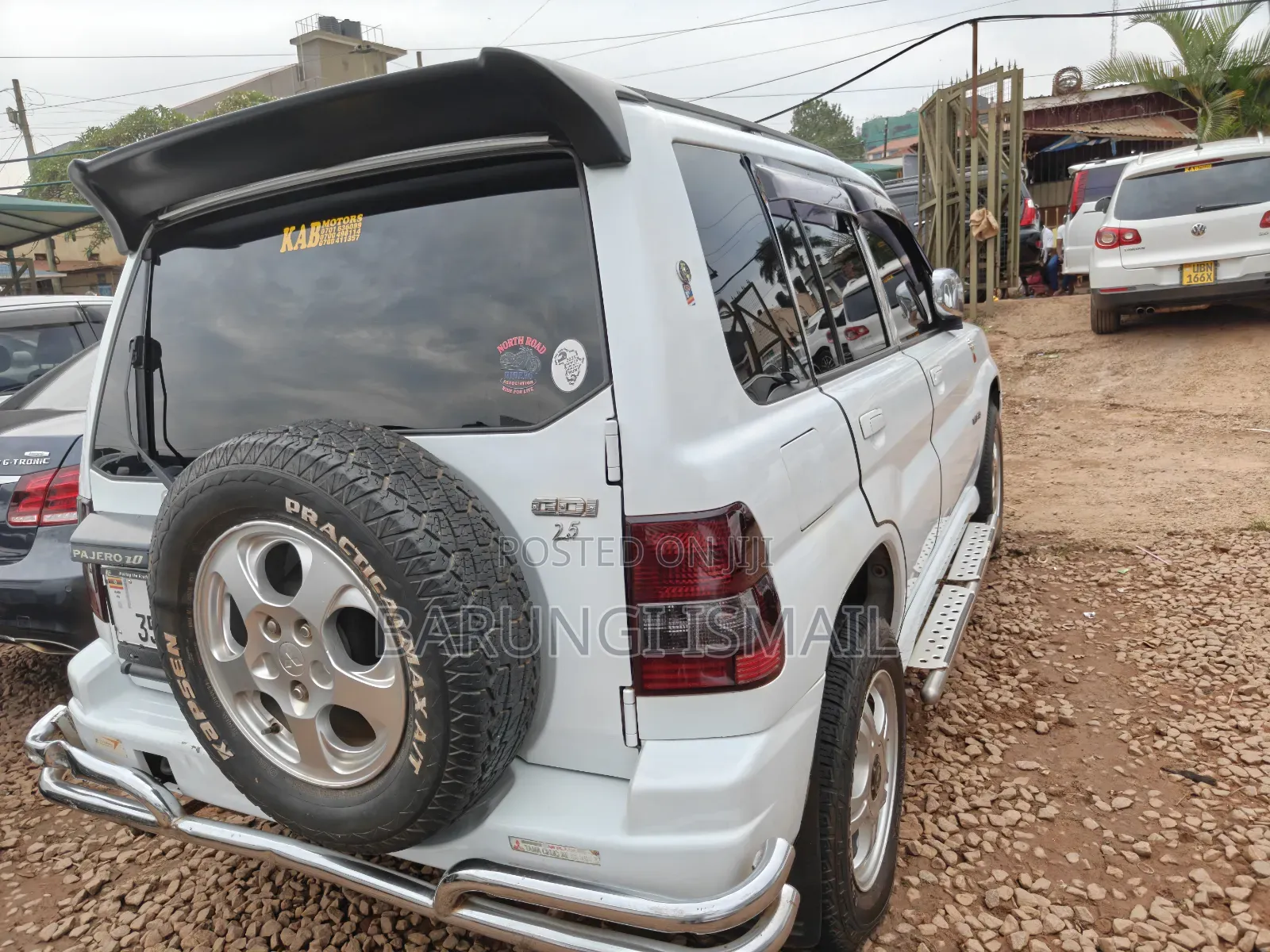 Mitsubishi Pajero IO 2000 White