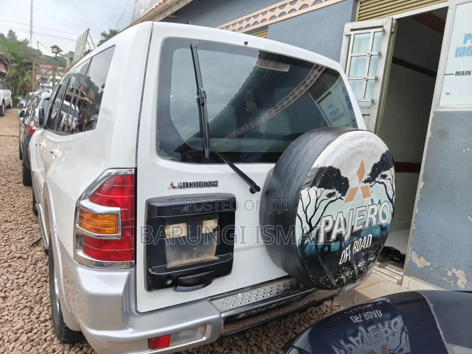 Mitsubishi Pajero 2004 White
