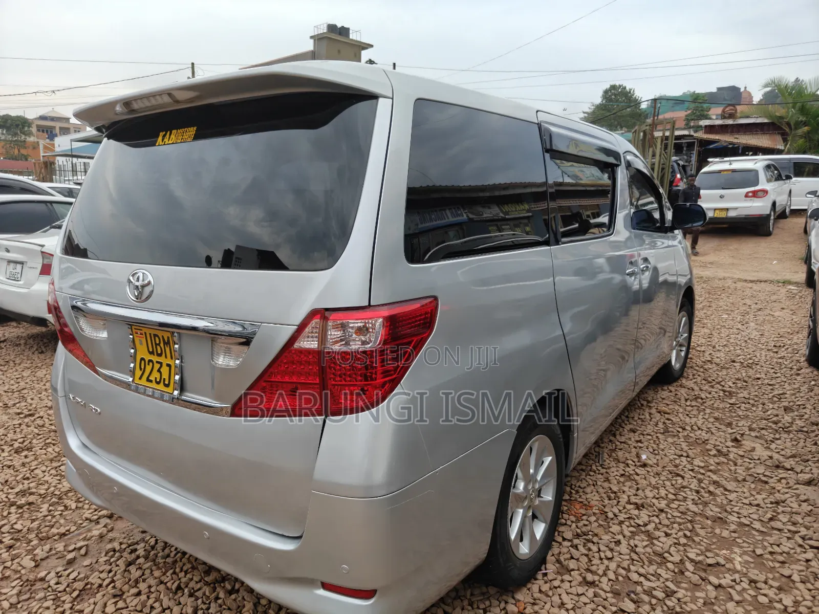 Toyota Alphard 2010 Silver