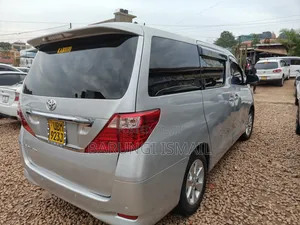 Toyota Alphard 2010 Silver
