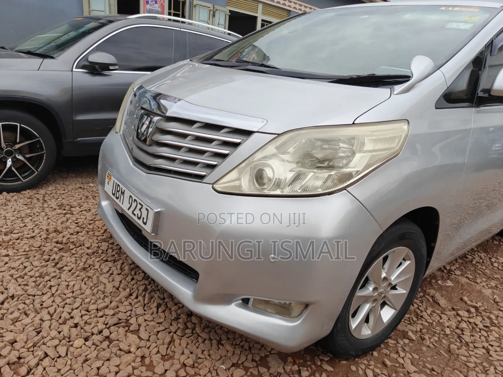 Toyota Alphard 2010 Silver