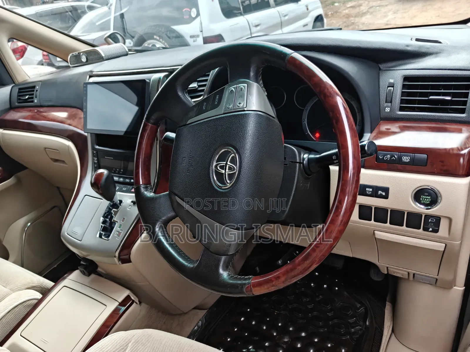 Toyota Alphard 2010 Silver