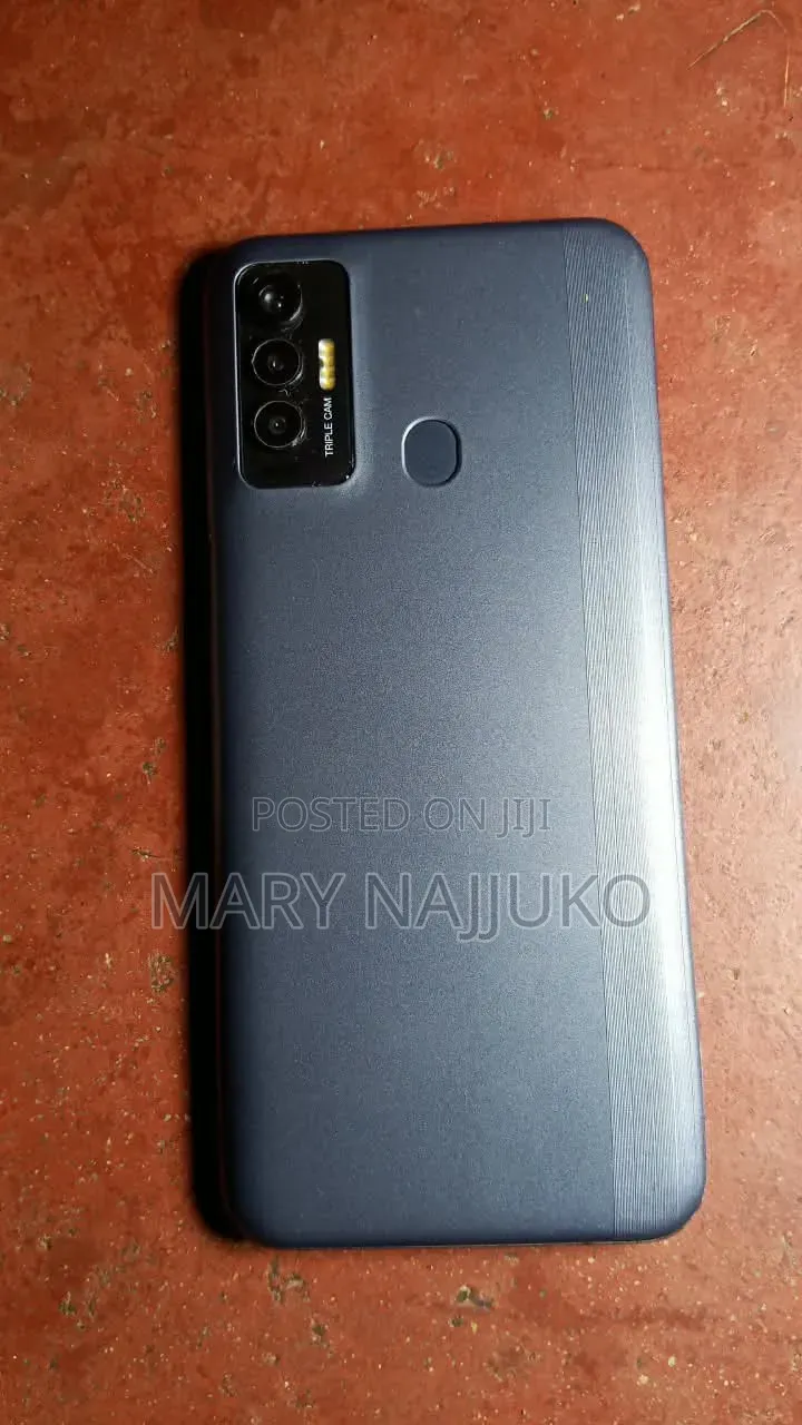 Tecno Camon 18i 128 GB