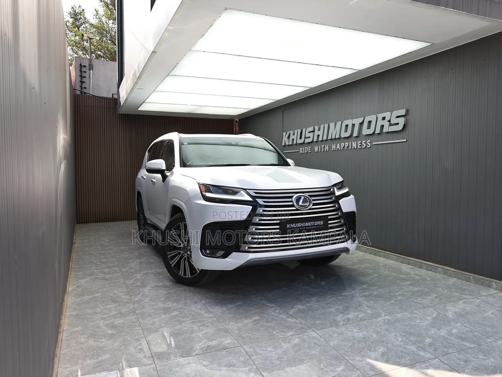 Lexus LX 500d 2022 White