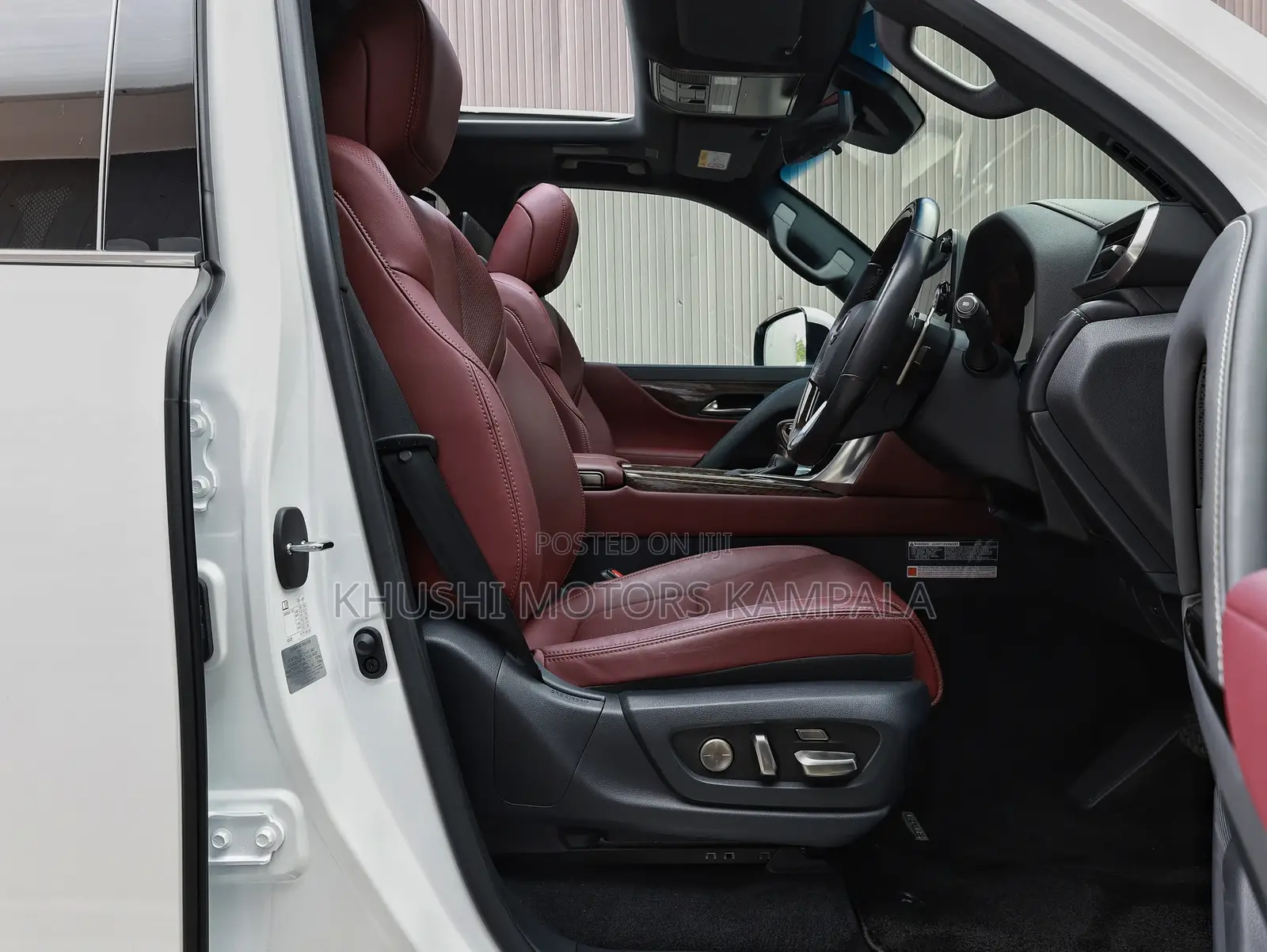 Lexus LX 500d 2022 White