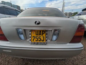 Toyota Progress 2001 Silver