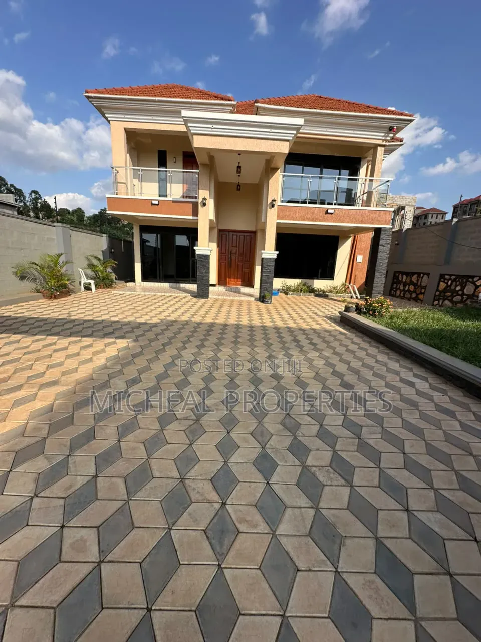 5bdrm House in Kira Shimon At 750M, Kawempe for sale