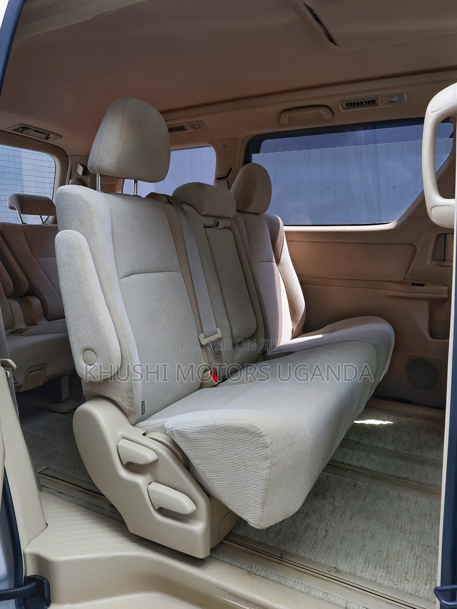 Toyota Alphard 2.4 Petrol FWD 2010 Silver