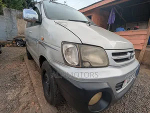 Toyota Noah 2001 Silver