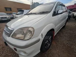 Toyota Nadia 2000 White