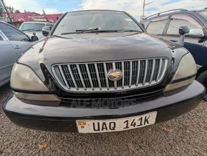 Toyota Harrier 2000 Black