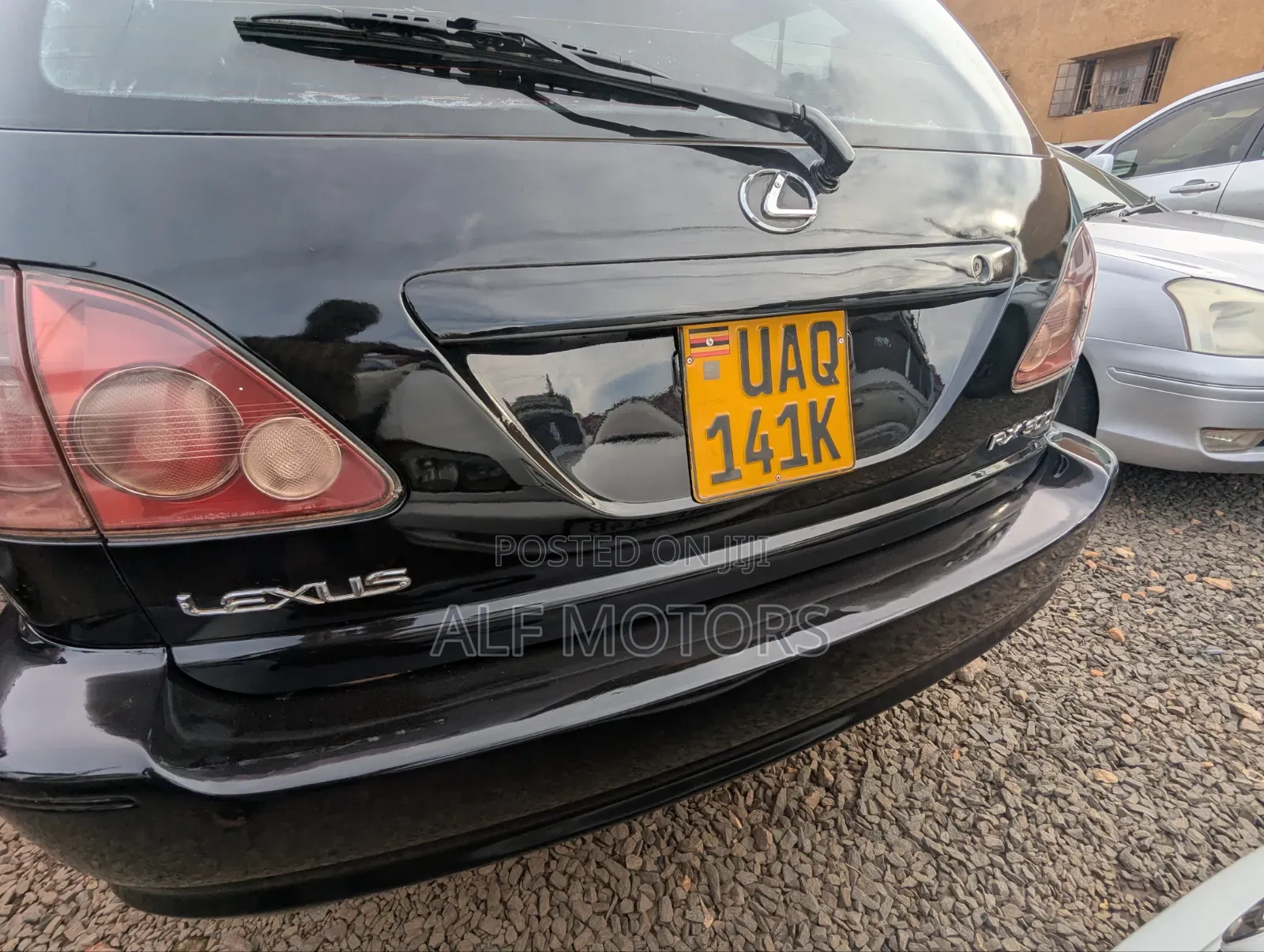 Toyota Harrier 2000 Black