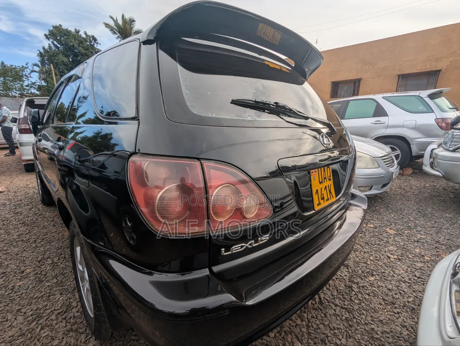 Toyota Harrier 2000 Black
