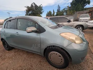 Toyota Vitz 2008 Blue