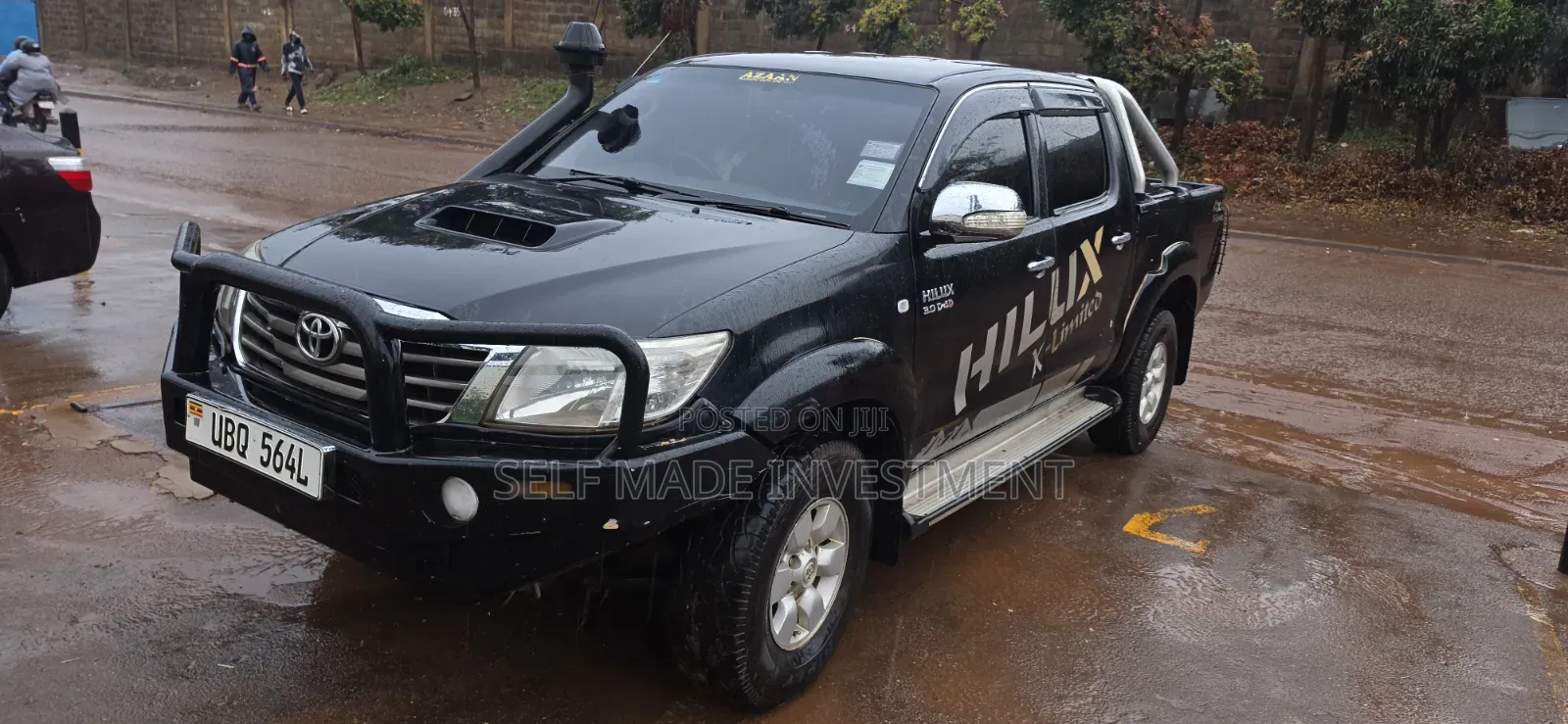 Toyota Hilux 2012 Black
