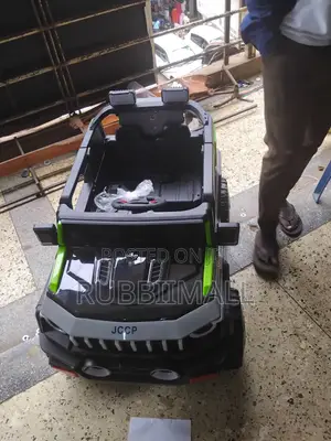 Children's Rechargeable Electric Ride-on Toy Jeep