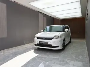 Toyota Corolla Rumion Hatchback 1.5 FWD 2012 White