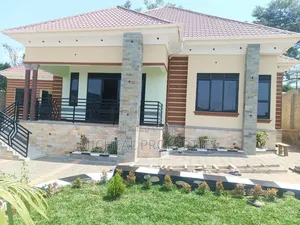 4bdrm House in Seta Namiryango At, Kawempe for sale