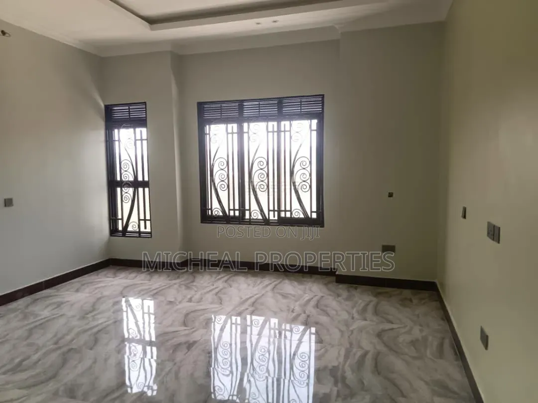 4bdrm House in Seta Namiryango At, Kawempe for sale