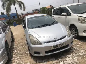Toyota Wish 2003 Silver