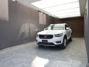 Volvo XC40 2019 White