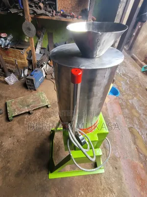 G Nuts Grinder