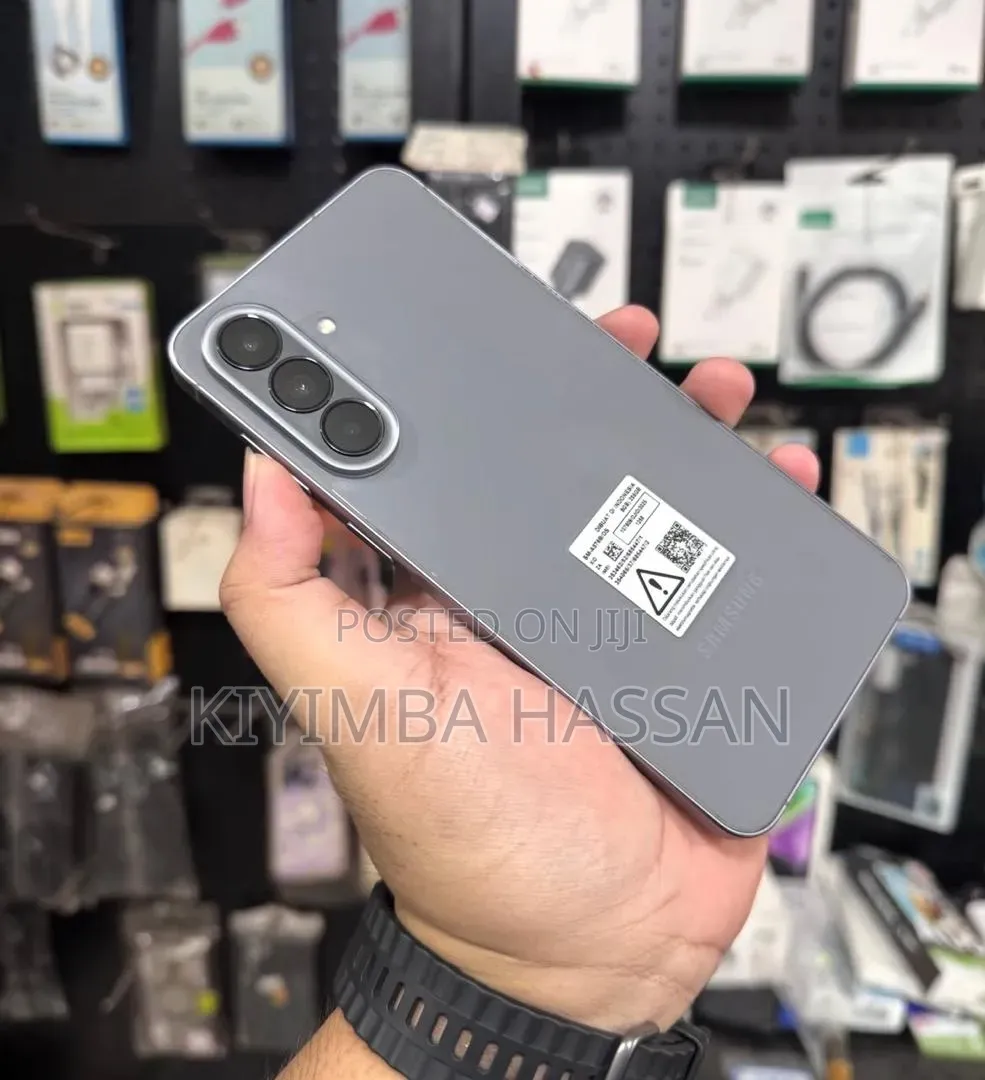 New Samsung Galaxy A57 256 GB Gray