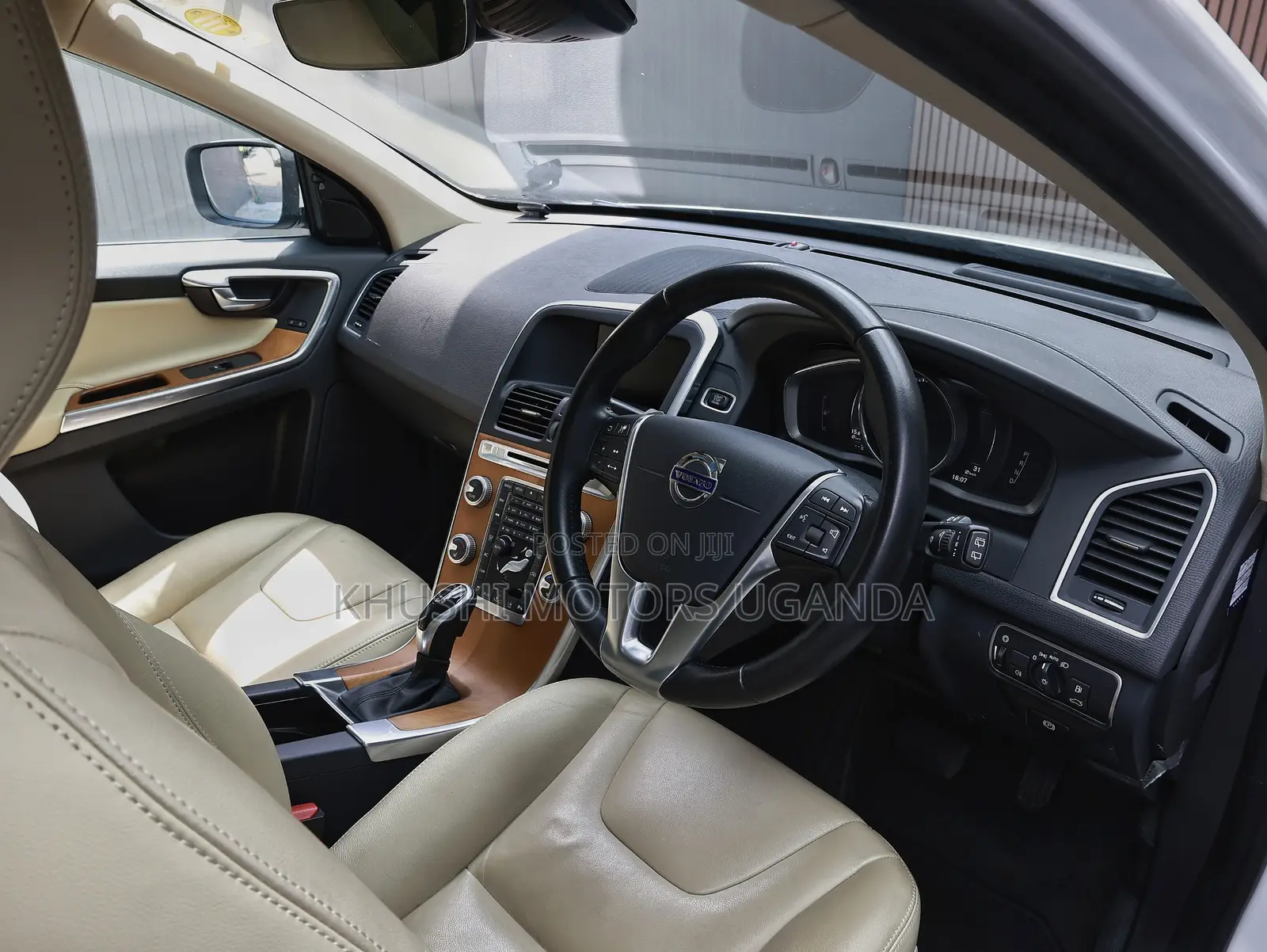 Volvo XC60 2017 White