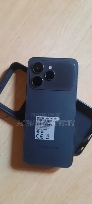 Tecno Spark 40 128 GB Black