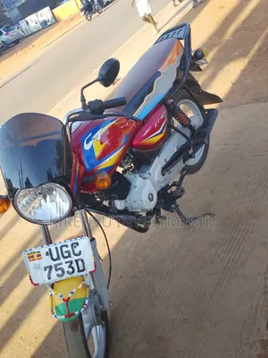 Bajaj Boxer 100 2022 Red