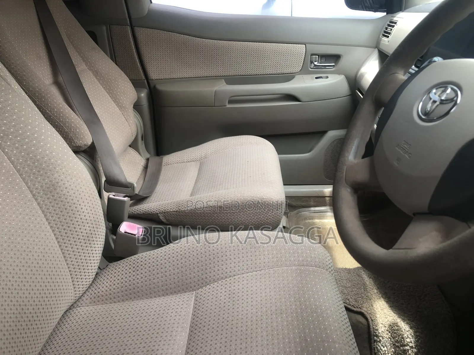 Toyota Raum 2008 Silver