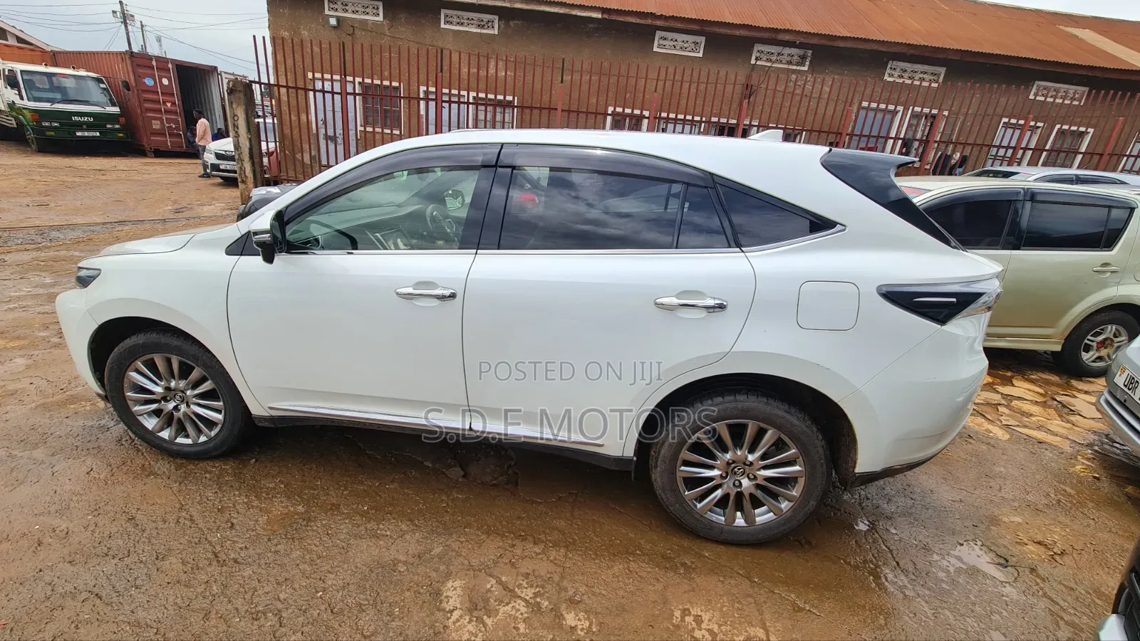 Toyota Harrier 2.0 2015 White
